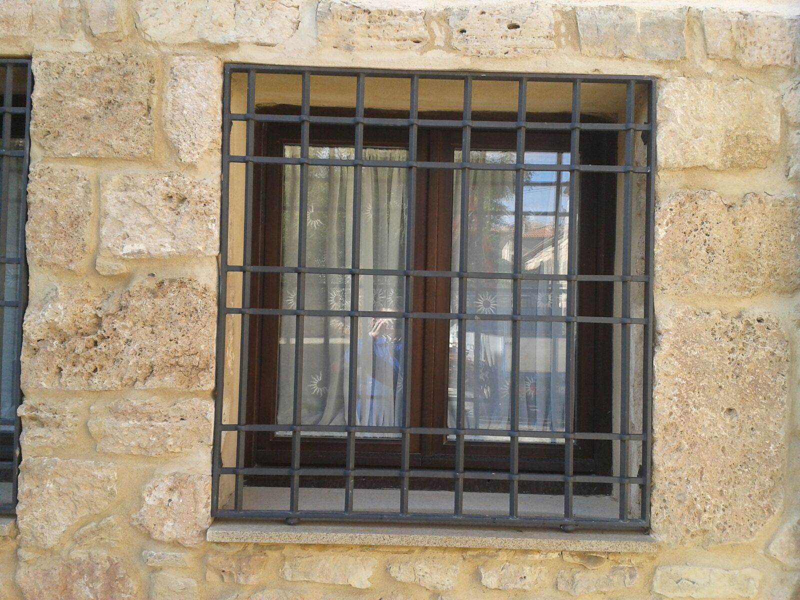 Reja cuadradillo perforado